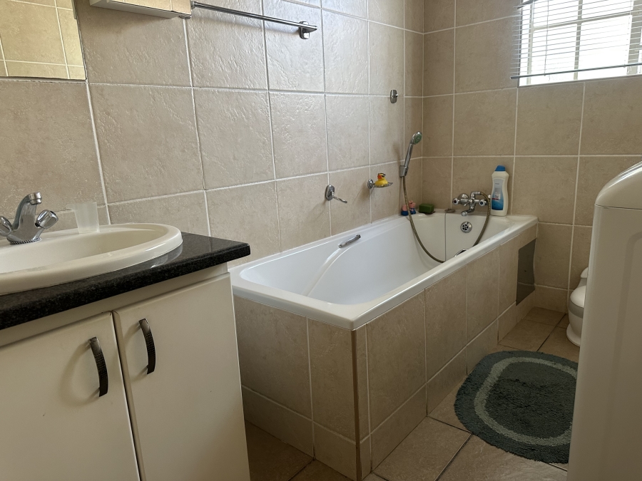 To Let 3 Bedroom Property for Rent in Protea Park North West